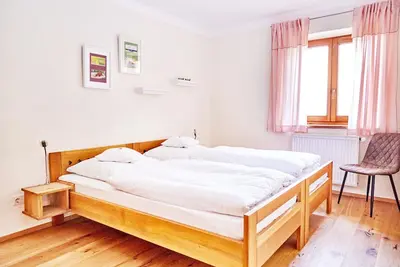 Image de Large, bright vacation apartment (75sqm) with a view of the entire range of the Bavarian Forest