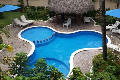 Image de Appart plein Centre avec Piscine au Calme