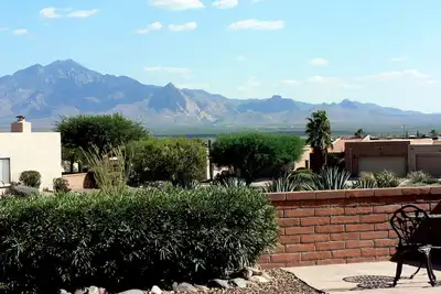 Image de Watch the sun rise over the Santa Rita Mountains - Green Valley Hideaway