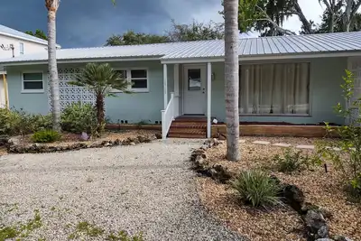 Image de Seasonal Canal Front/Crystal River (3 Mo - 6 mo) 3 Bed/2 Bath 407-401-4684
