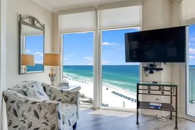 Image de Great beachfront condo! Best View in Destin! Jade East Towers unit 920!