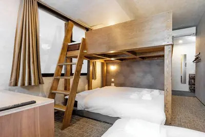 Image de Well Stay Namba 5 person room 2 double beds / Osaka ĹŚsaka