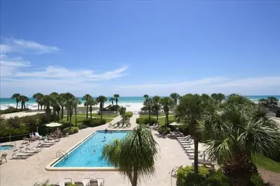 Image de Horizons West Unit 108 - Great Gulf View on #1 Beach