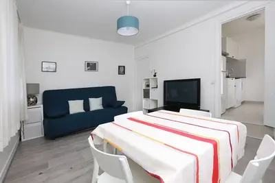 Image de T2 45 m² indépendant sur allée privée aux portes de Paris (1 à 6 personnes)