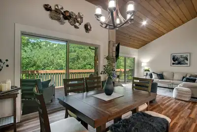 Image de Lakefront Mountain Retreat. Gorgeous views! 2 mi to resort, Paddle boards incl.