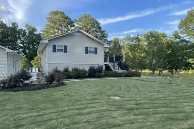 Image de Peaceful Lakefront Getaway Close to Clemson