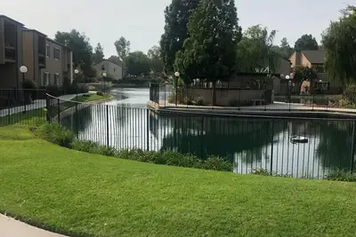 Image de 2 bedroom Condo near 5 fwy. Valencia, Magic Mountain and College of the Canyons.