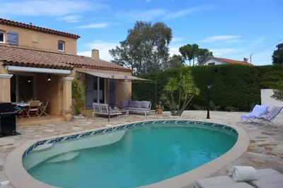 Image de Belle maison de vacances privée avec Wifi, climatisation, piscine privée, Tv, terrasse et parking