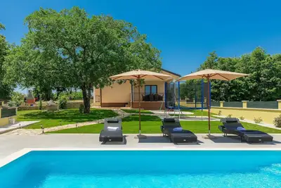 Image de Maison de vacances privée avec climatisation, Wifi, piscine privée, Tv, terrasse, parking