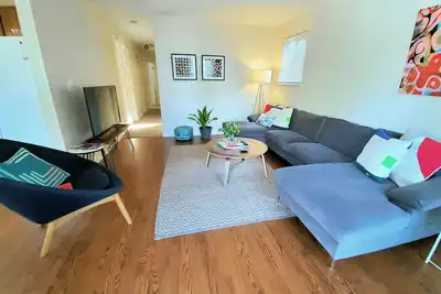 Image de Lovely Single Story 4 bedroom Home Near Downtown Royal Oak!