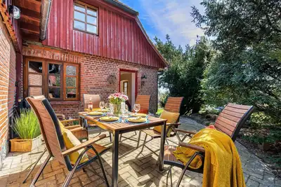 Image de Ostseedomizil Ii - fireplace, shower, bathtub, terrace, garden furniture, barbecue
