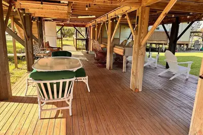 Image de Peaceful Waterfront Ozello Cottage- with free kayaks and crab traps!