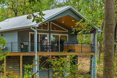 Image de Bud’s Place. Romantic getaway. Hot tub