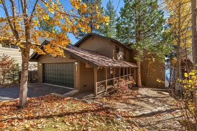 Image de Native Landing Lakefront in Carnelian Bay - Hot Tub - Luxury
