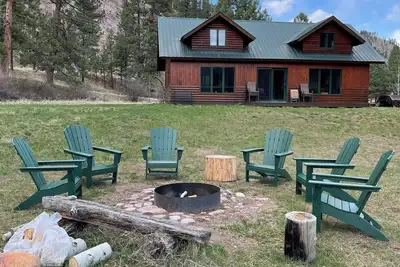 Image de Blackfoot River Retreat, an unmatched Montana getaway.