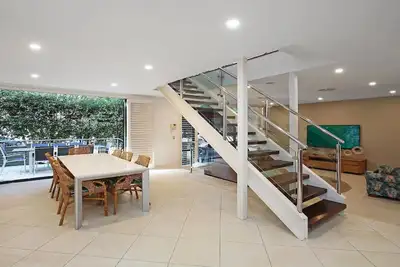 Image de Alemar | Close to beach, shops and cafes | Accom Holidays