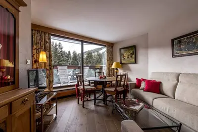 Image de Charmant appart rénové 2 pièces, skis aux pieds, parking, Wi-Fi - Courchevel 1850