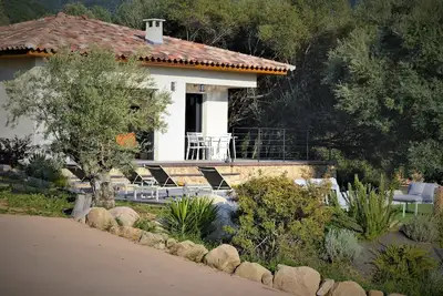 Image de Villa Petru **** avec piscine, vue mer, plage Ă 10 mn
