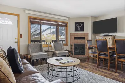 Outpost: Pitchfork 2501 - Close to Snow King Mtn!