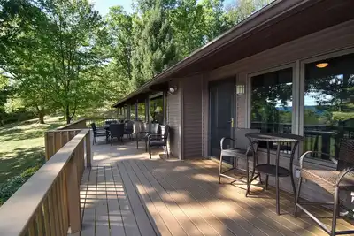 Image de Linden Lodge on Mount Nittany - Fantastic Winery Views