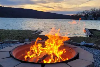 Image de Sunset Lover's Dream! Lakefront Cottage on Otisco!