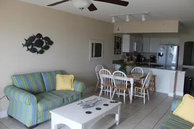 Image de Waterfront view 1st level