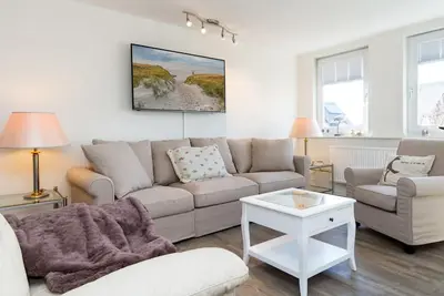 Image de Cozy 2-room apartment for 2 persons, Wlan, parking facilities nearby.