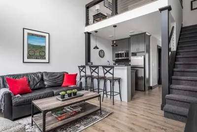 Image de Center City Lofts 508-2 Near Town and Tart Trail