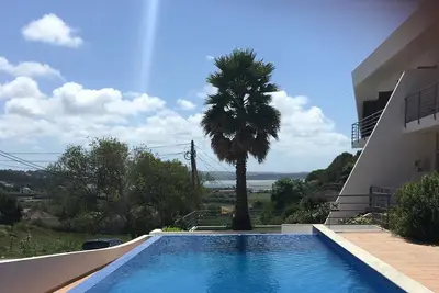 Image de Deluxe villa for 6 with incredible view of the Óbidos Lagoon.