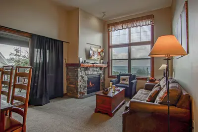 Image de Ski in\/ Ski out! Rimfire 351\/352 Spacious and Cozy 2
