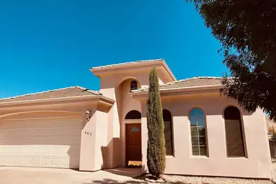 Image de Beautiful family friendly 4 bedroom near Zion Np with all the comforts of home.