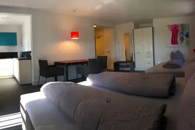 Image de Modern, timelessly furnished apartment in a quiet and idyllic location