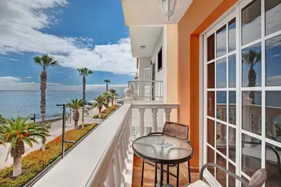 Image de Appartement de vacances confortable \"Apartamento Carla 2a\" Ă Playa San Juan avec vue sur mer