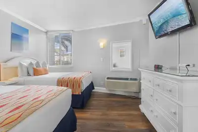 Image de Pelican Pointe 226:Walk to Beach~Pool~Free Parking