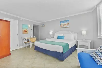 Image de Pelican Pointe 318:Walk to Beach~Pool~Free Parking