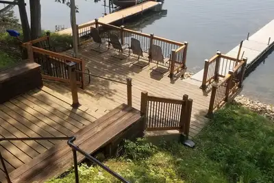Image de Pickerel Lake: 3 bed \/ 2 bath home on 300' of beautiful lake front.