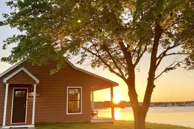 Image de Harbor View Landing Mystic, Ct - The Nantucket Waterfront Cottage