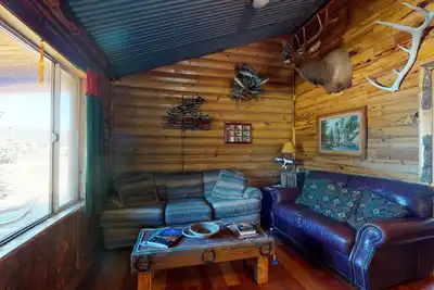 Image de Rustic bunk house surrounded by beauty w/ fully equipped kitchen & free WiFi
