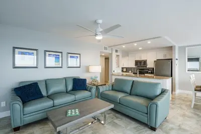Image de Unit 103 - 2 Bedroom 2 Bathroom Condominium With Gulf Front Views