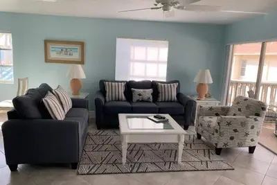 Image de Unit 144 - 2 Bedroom 2 Bathroom Club Side End Condominium