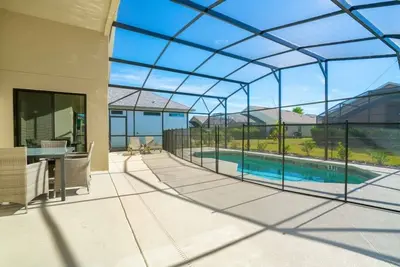 Image de Lovely Pool Home in Gated Golf Resort Close to Wdw
