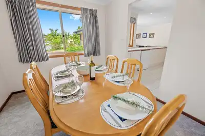 Image de Affordable family beach getaway