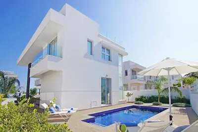 Image de Greta - A Luxury 3 Beds Villa with private pool