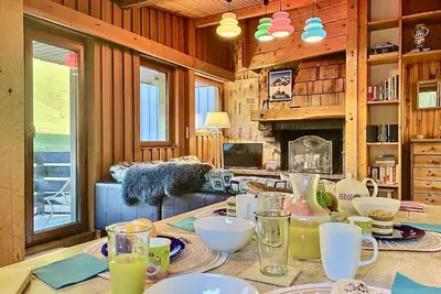 Image de Spacieux 2 pièces cabine avec balcon, WiFi et cheminée à Tignes