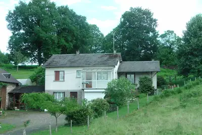 Image de Maison entière à la fin de la route
