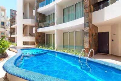 Image de Stylish Condo | Balcony | Pool | Near Beach Clubs