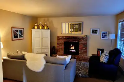 Image de Wanderer Way Home - Cozy Alpine Gem, Minutes From Downtown & Pet Friendly