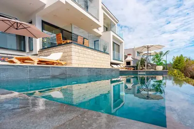 Image de Luxury Villa Bianca with Pool