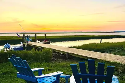 Image de Beau Point: Dog-Friendly Waterfront w\/dock \"Where live oaks meet the sea…”