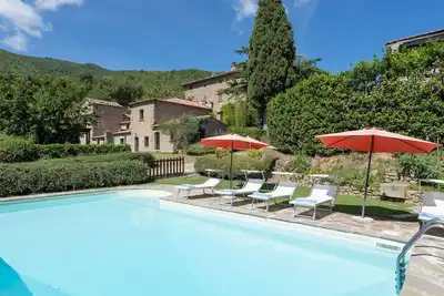 Image de Belle maison de vacances privée avec Wifi, piscine privée, Tv, terrasse, animaux admis, parking